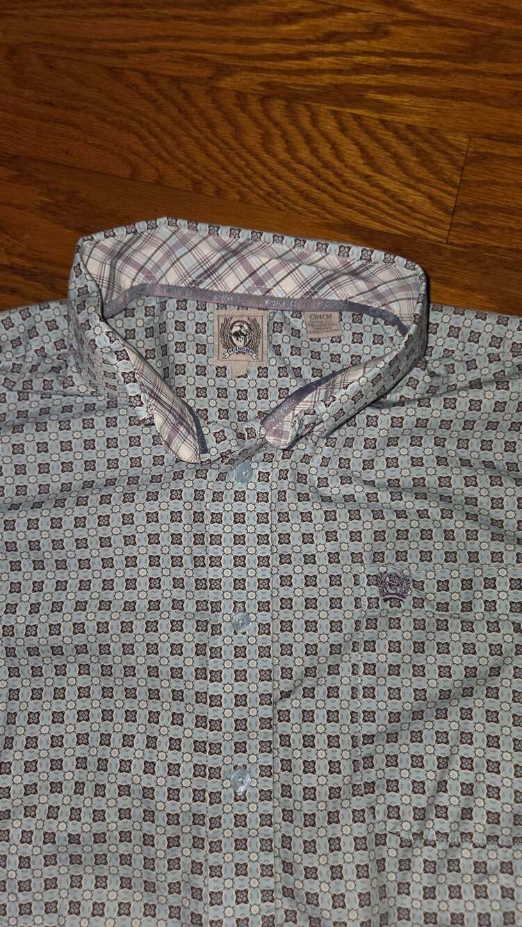 Cinch Men's Long Sleeve Button-Down Shirt with Geometric Print